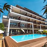 Feel Good Resort 4*