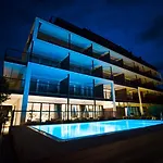 Feel Good Resort