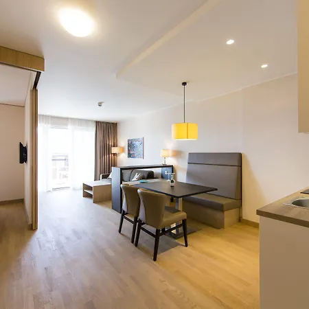 아파트호텔 Feel Good 크롬펜돌프