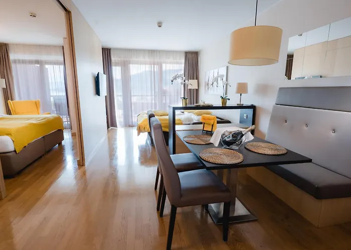 Aparthotel Feel Good Resort 4*